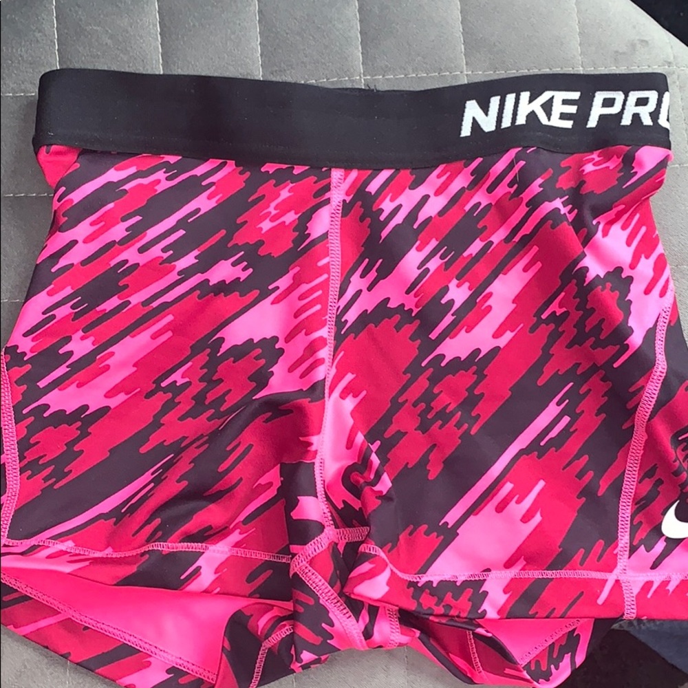 NIKE PRO PINK SHORTS